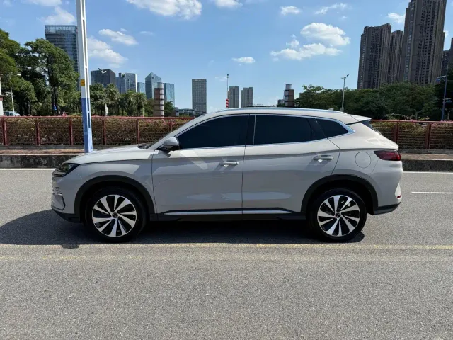 BYD Song PLUS — Фото автомобиля 15