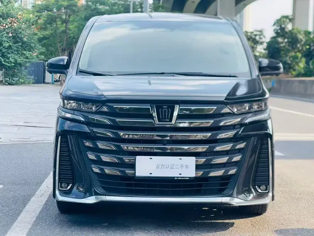 Toyota Vellfire — Фото автомобиля 3