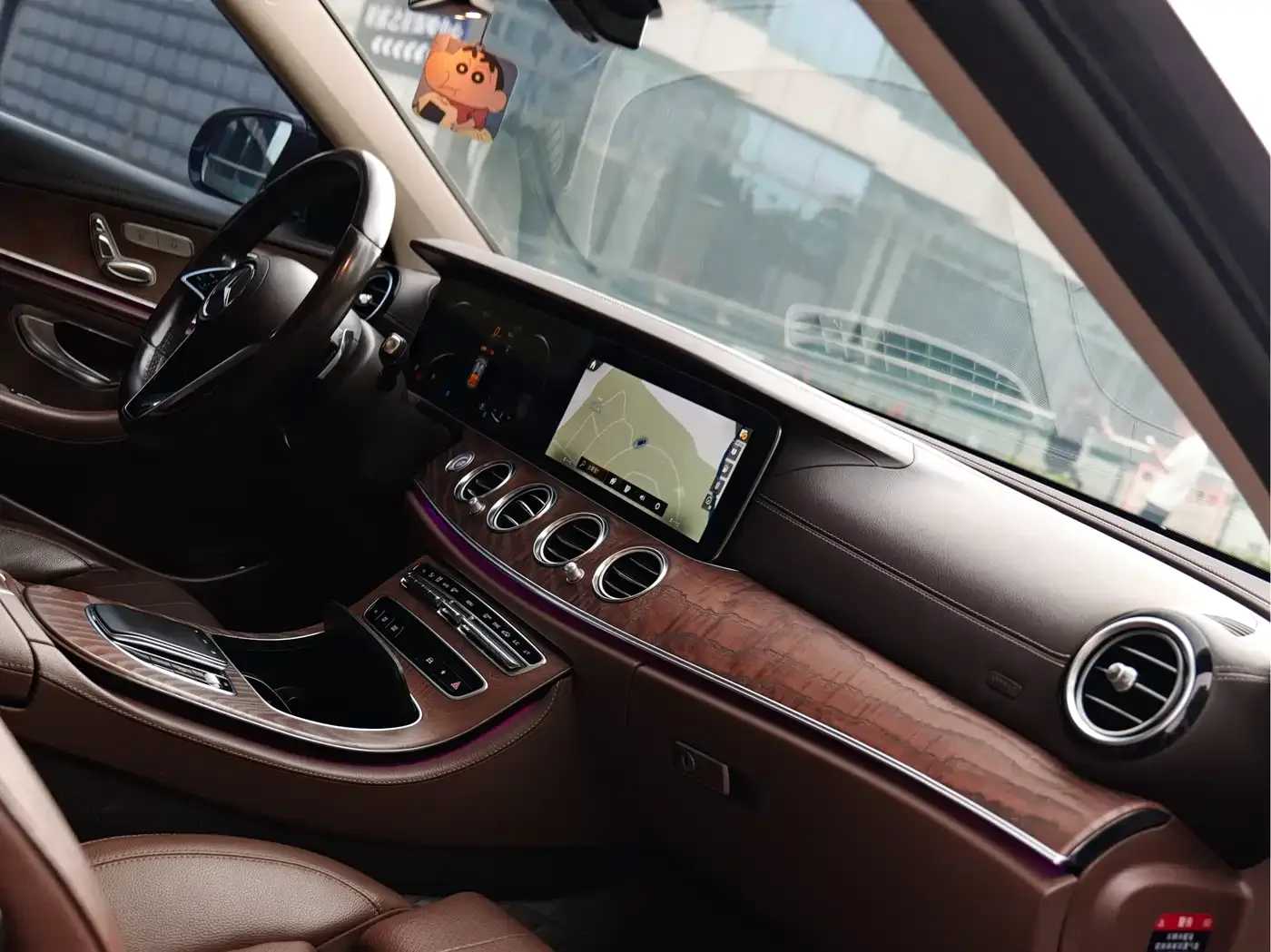 Mercedes-Benz Mercedes-Benz E-Class 2022 Second Facelift E 300 L Fashion — Фото автомобиля 12