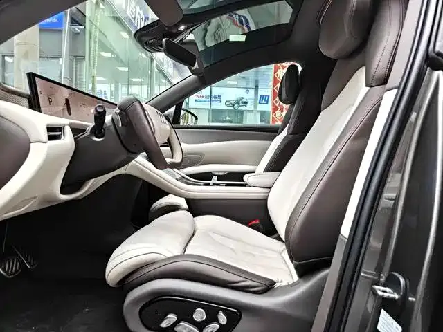 IM Motors IM LS7 — Фото автомобиля 13