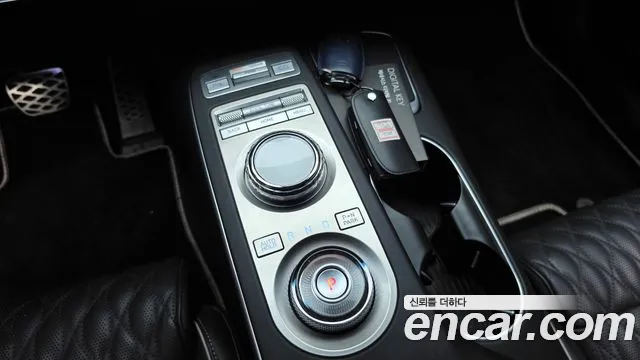 Genesis GV70 2.2 Дизель AWD — Фото автомобиля 9