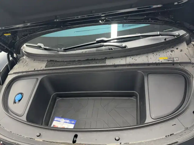 Li Auto i6 — Фото автомобиля 20