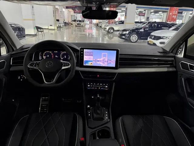 Volkswagen Tiguan L 2025 330TSI Automatic 2WD R-Line Dragon Glory Edition — Фото автомобиля 7