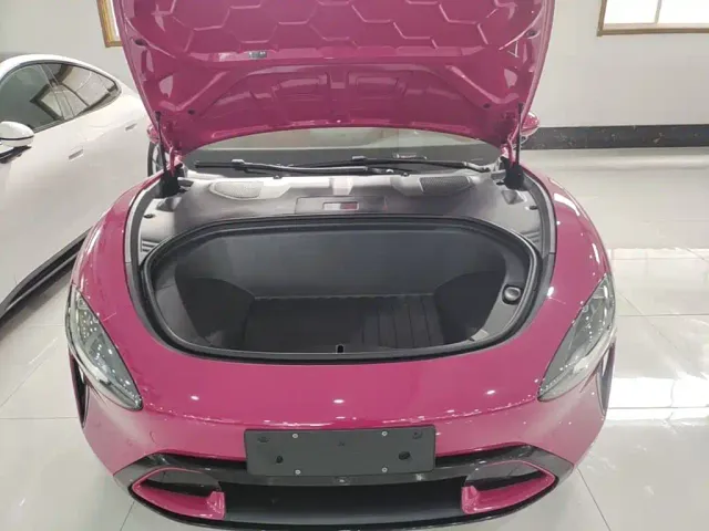 Xiaomi SU7 — Фото автомобиля 19