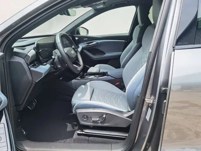 Audi Q6L e-tron — Фото автомобиля 11