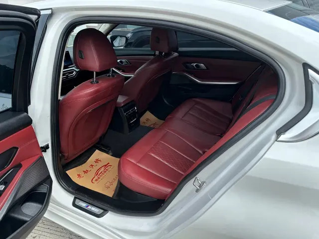 BMW 3 Series — Фото автомобиля 5
