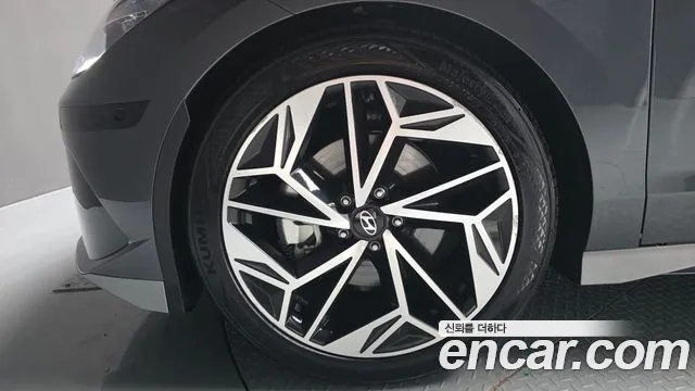 Hyundai Ioniq 6 — Фото автомобиля 5