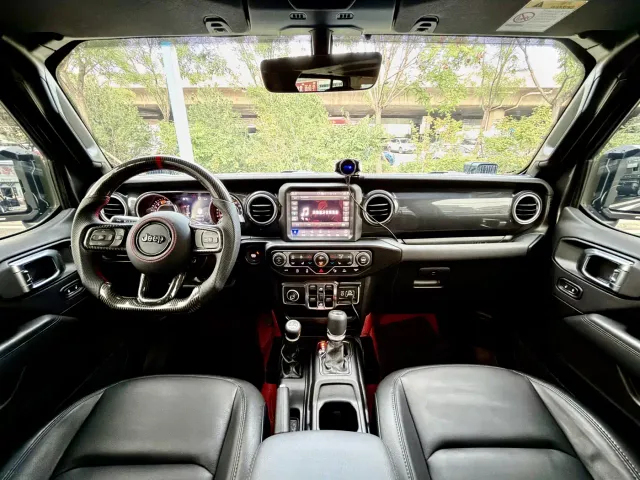 Jeep Wrangler — Фото автомобиля 7