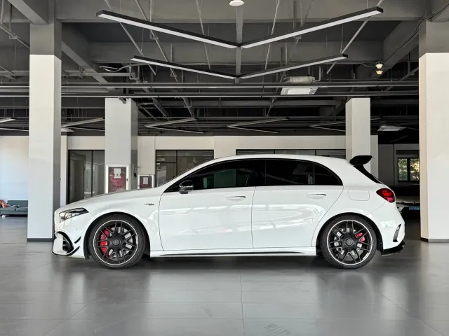 Mercedes-Benz A-Class AMG — Фото автомобиля 3