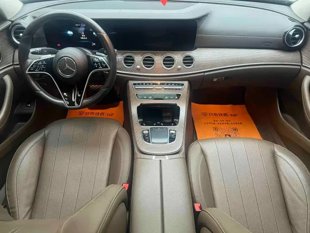 Mercedes-Benz E-Class — Фото автомобиля 6