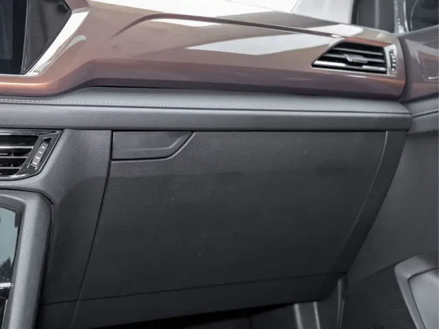 Volkswagen Tharu — Фото автомобиля 18