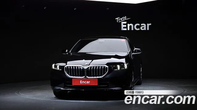 BMW 5 Series G60 — Фото автомобиля 3