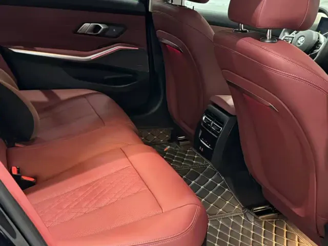 BMW 3 Series — Фото автомобиля 8
