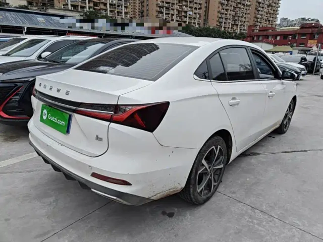 Roewe i5 — Фото автомобиля 6