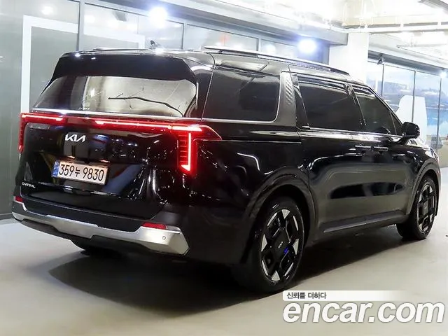 Kia Canival — Фото автомобиля 4