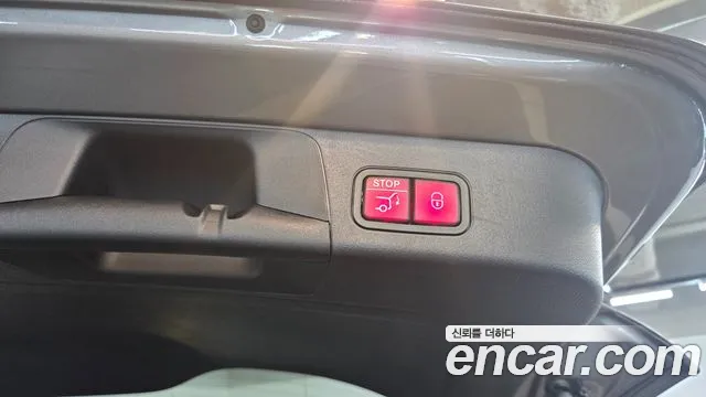 Mercedes-Benz EQB — Фото автомобиля 19