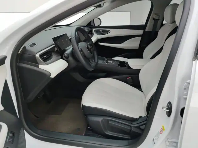 BYD Seal 05 DM-i — Фото автомобиля 9