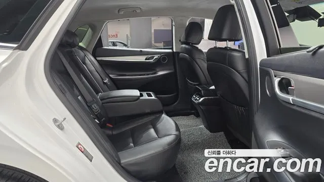 Hyundai Grandeur New — Фото автомобиля 11