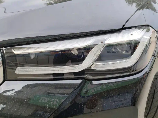 BMW 5 Series — Фото автомобиля 5