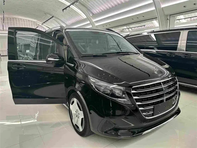 Mercedes-Benz V-Class — Фото автомобиля 17