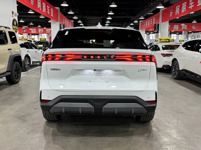 Geely Galaxy L7 — Фото автомобиля 4