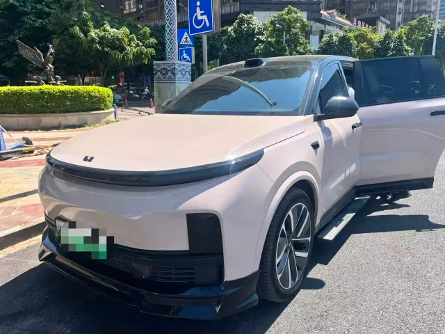 Фотография автомобиля — Li Auto L9