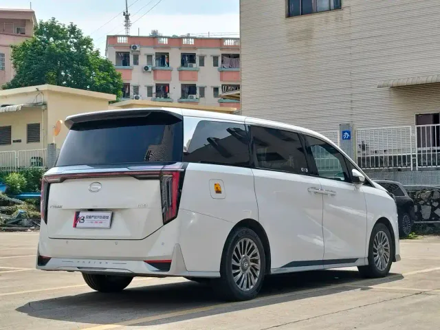 GAC Trumpchi M8 — Фото автомобиля 5
