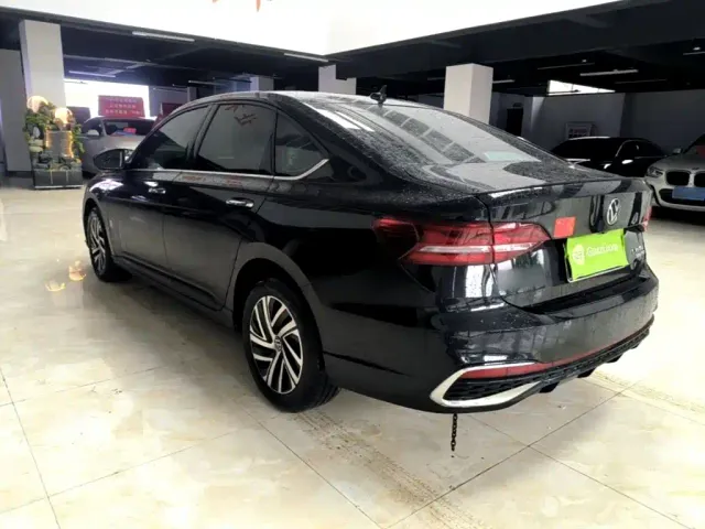 Volkswagen Lavida 2024 Model 300TSI DSG Starlight Leading Edition — Фото автомобиля 4