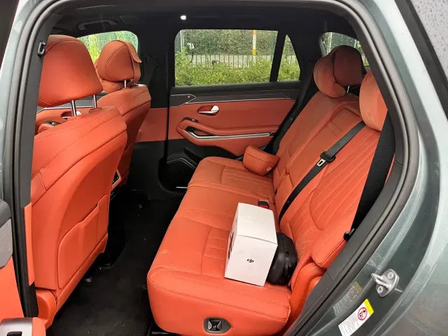BYD Tang L — Фото автомобиля 7