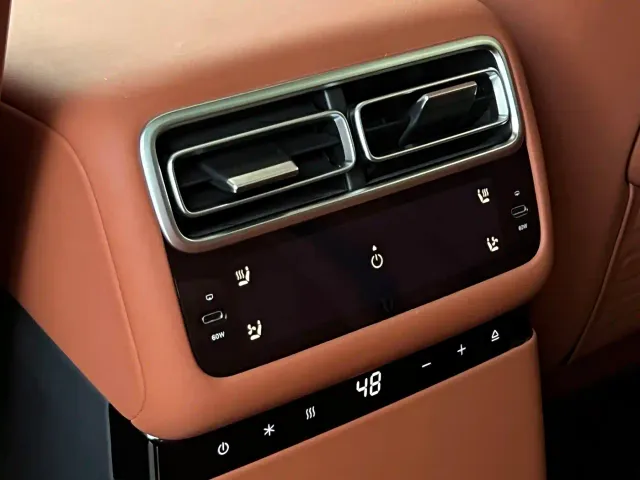 Li Auto L7 — Фото автомобиля 15