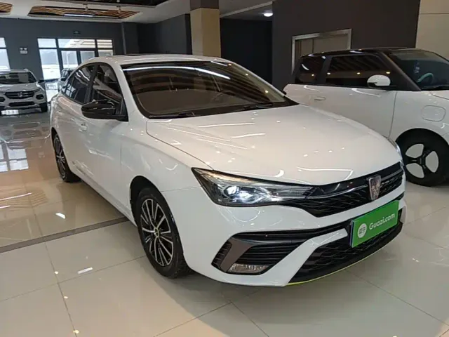 Roewe i5 — Фото автомобиля 3