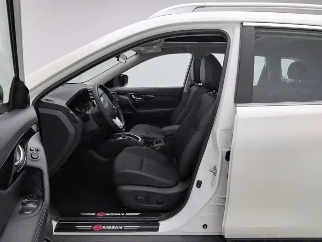 Nissan X-Trail — Фото автомобиля 10