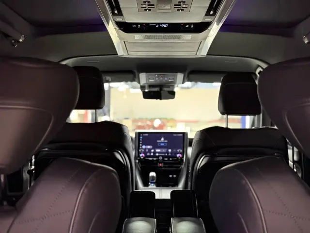 Toyota Alphard — Фото автомобиля 23