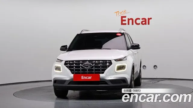 Hyundai Venue — Фото автомобиля 3