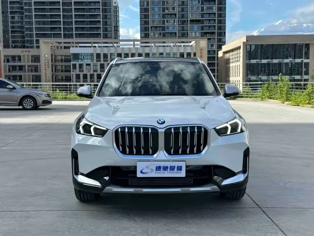 BMW X1 — Фото автомобиля 2