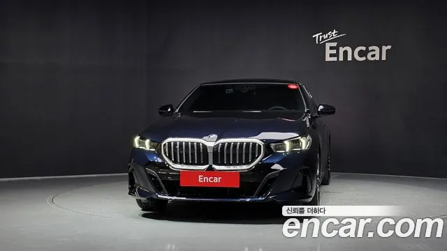 BMW 5-Series — Фото автомобиля 3