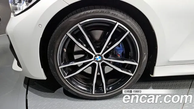 BMW 3-Series 3 серия (G20) 320d Touring M Sport — Фото автомобиля 5