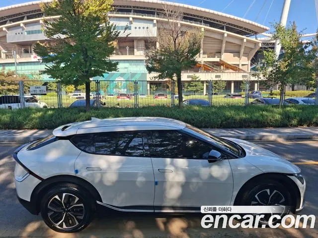 Kia EV6 — Фото автомобиля 3