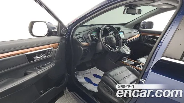Honda CR-V CR-V 5-е поколение 2.0 гибрид Touring 4WD — Фото автомобиля 10
