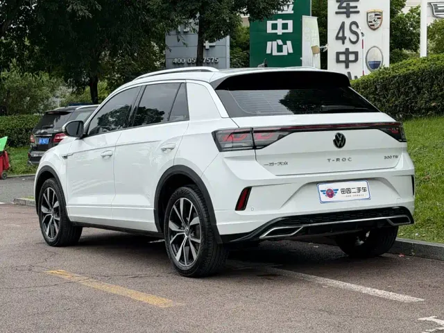 Volkswagen T-Roc — Фото автомобиля 4