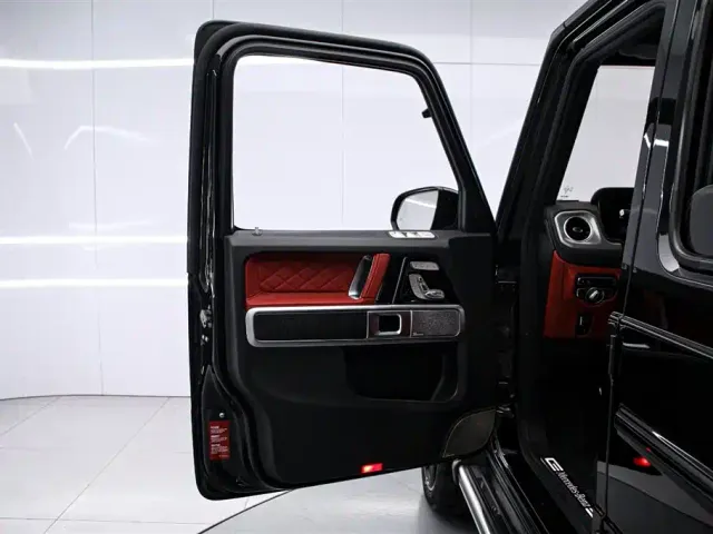 Mercedes-Benz G-Class — Фото автомобиля 11