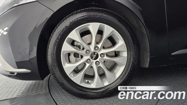 Kia K8 2.5 Бензин 2WD — Фото автомобиля 5