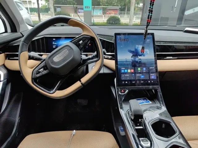 Geely Boyue L — Фото автомобиля 5