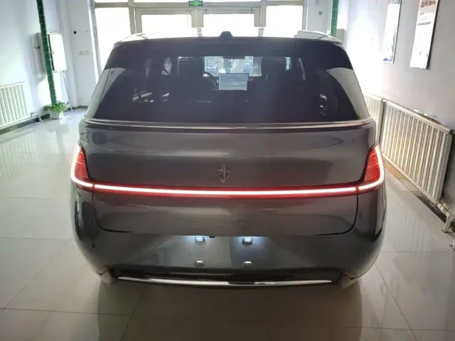 Baojun Cloud — Фото автомобиля 5