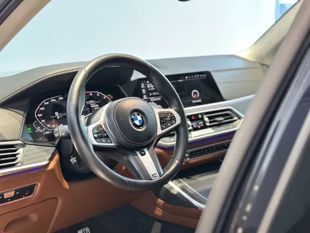BMW X7 — Фото автомобиля 7