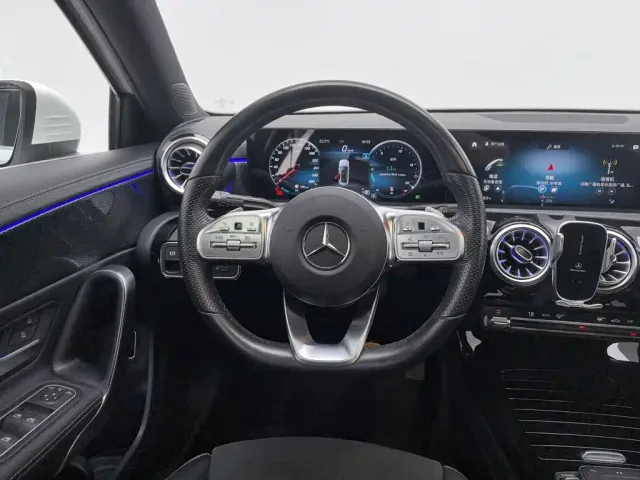 Mercedes-Benz A-Class — Фото автомобиля 11
