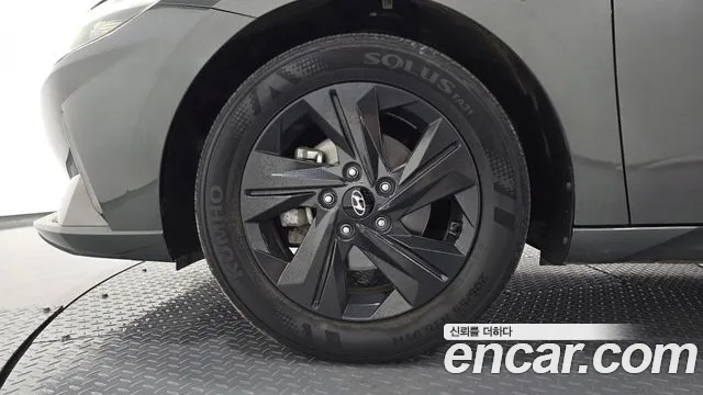 Hyundai AVANTE Avante (CN7) — Фото автомобиля 5