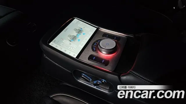 Genesis G90 Бензин 3.5 турбо AWD — Фото автомобиля 28