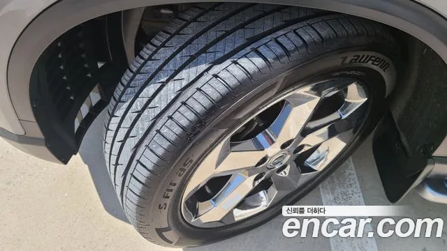 KG_Mobility_Ssangyong Rexton Новый Rexton Sport Khan Дизель 2.2 4WD — Фото автомобиля 19