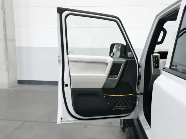 iCAR V23 — Фото автомобиля 8